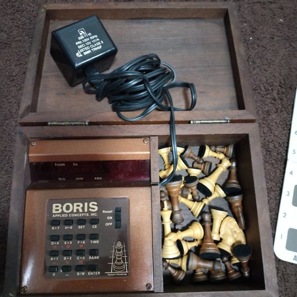 Boris Vintage Electronic Chess Board and Computer - Picture 2 of 3